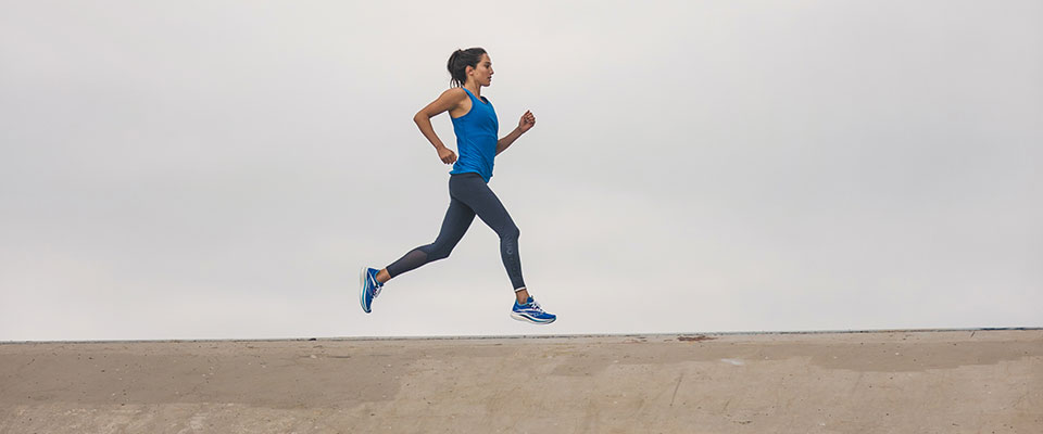 Women's Saucony Endorphin Pro 2