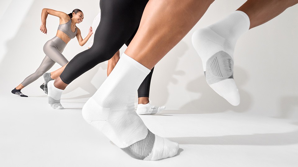 Feetures Elite Light Cushion Socks