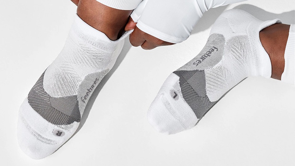 Feetures Elite Light Cushion Socks