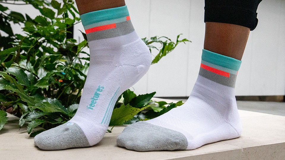 Feetures Elite Light Cushion Socks