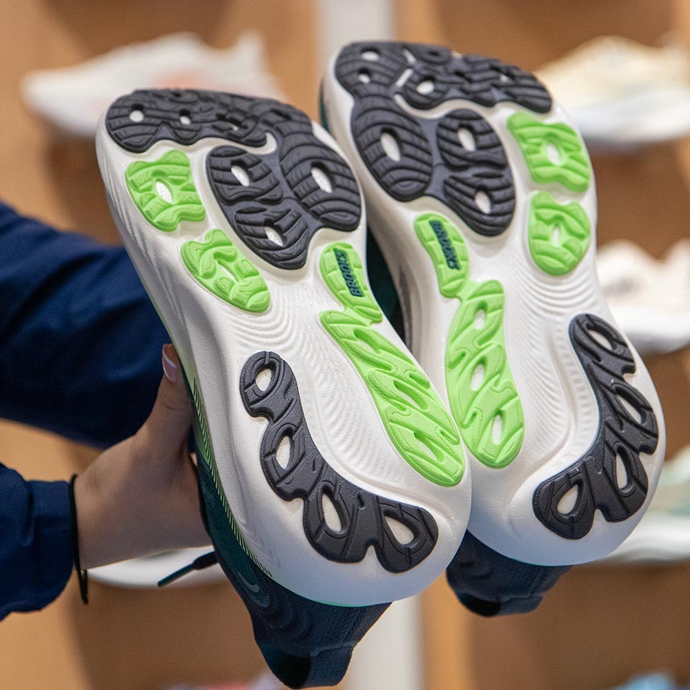 Men's Brooks Adrenaline GTS 25