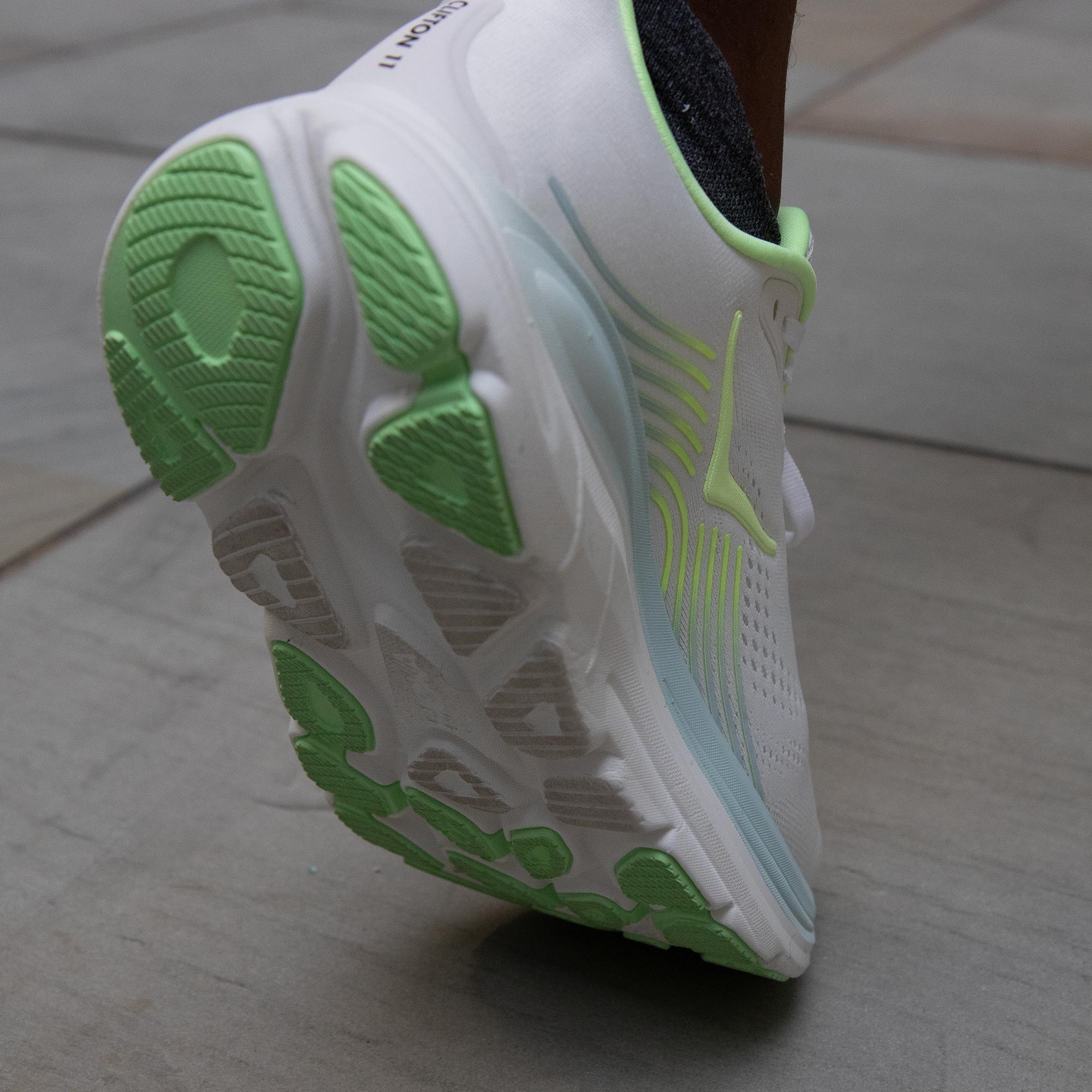 Hoka Clifton 11