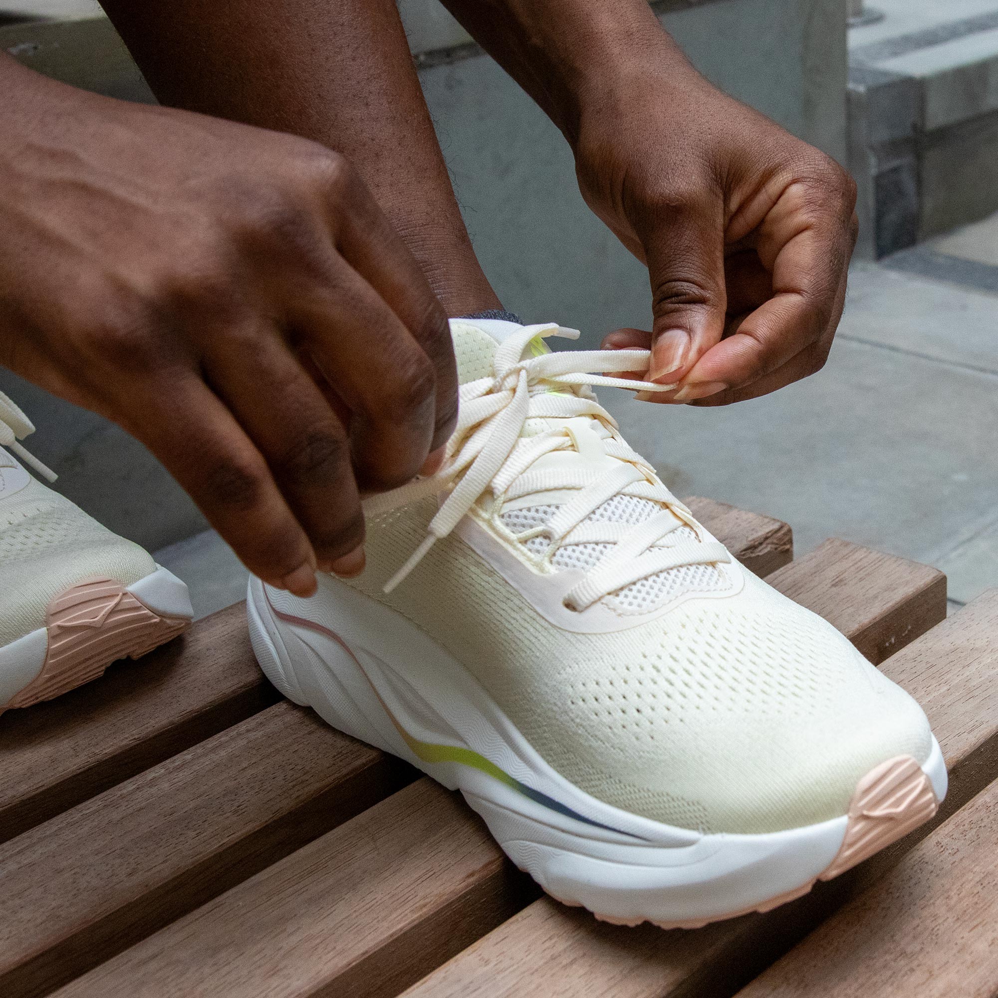 Hoka Arahi 9