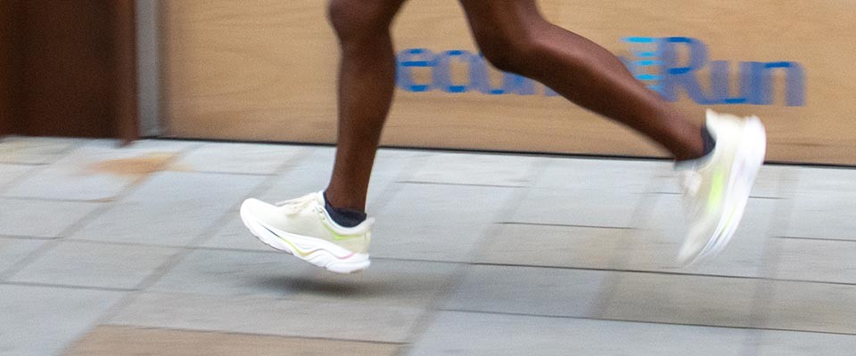 Hoka Arahi 9