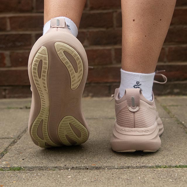 Women's Asics Gel Nimbus 27