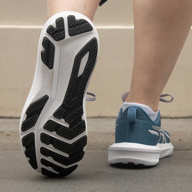 Women's Asics GT-1000 14