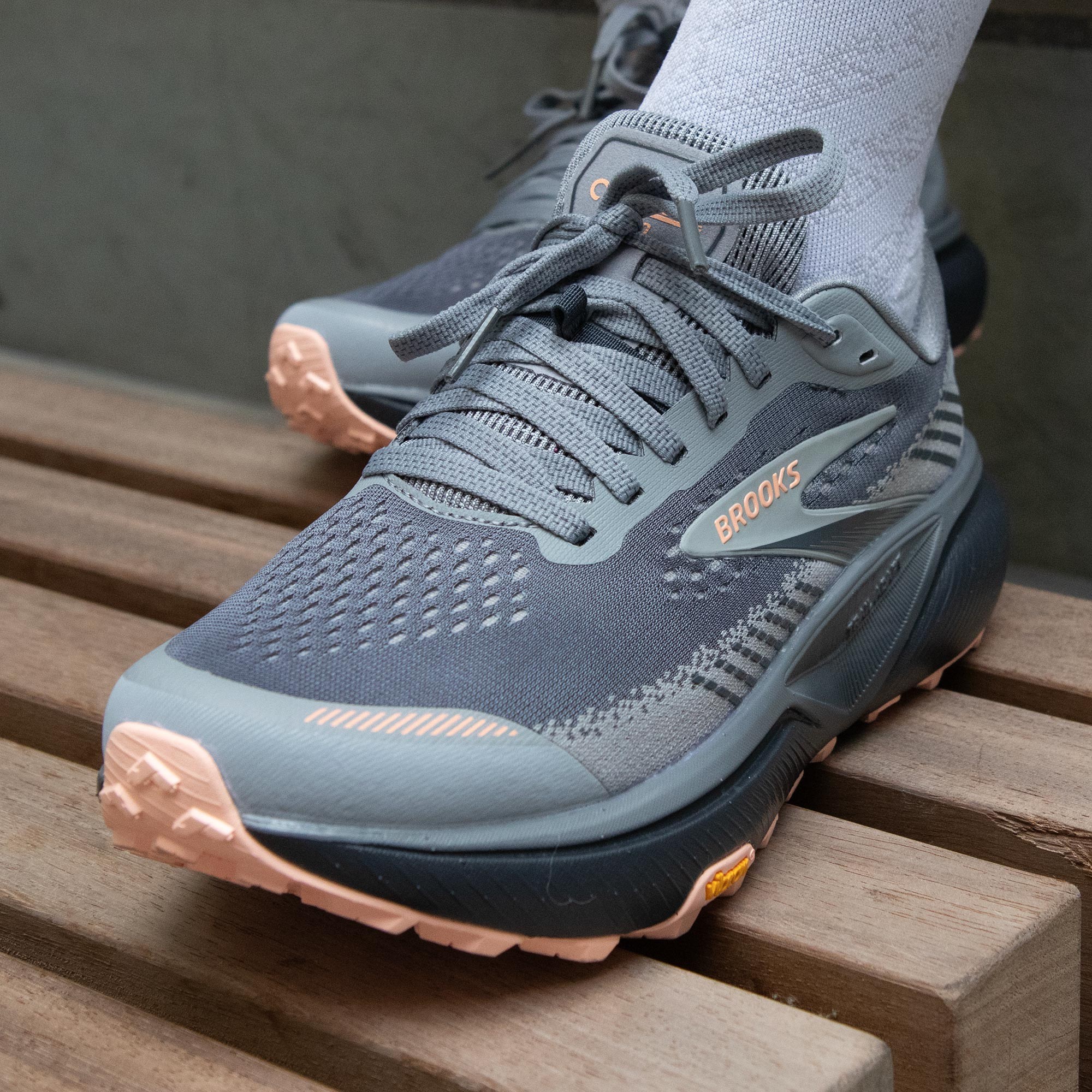 Women's Brooks Cascadia 20