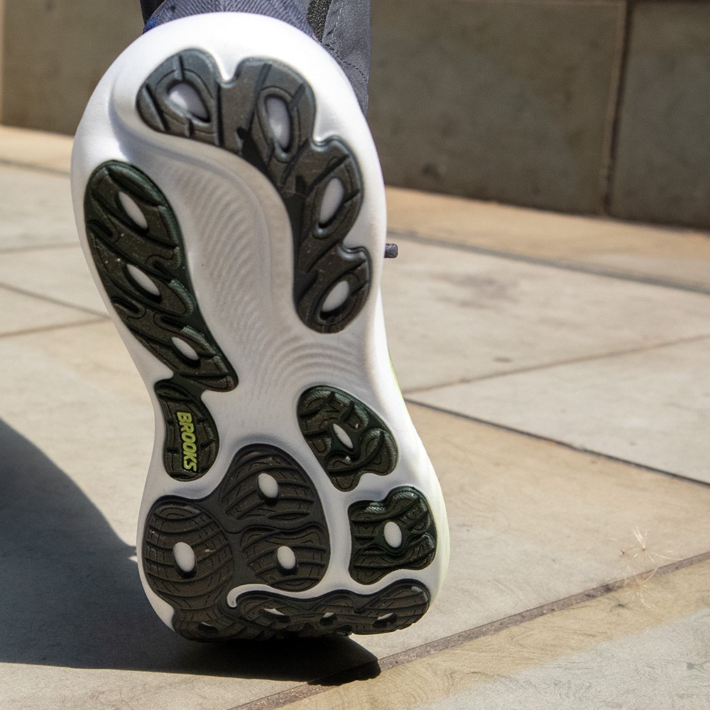 Brooks Adrenaline GTS 25