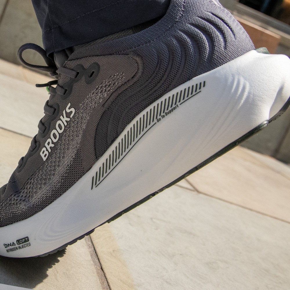 Brooks Adrenaline GTS 25