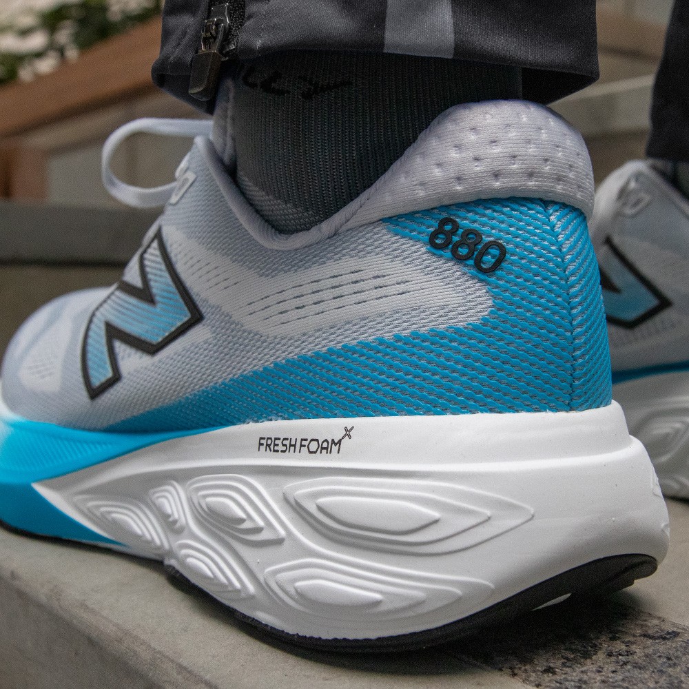 New Balance 880v15