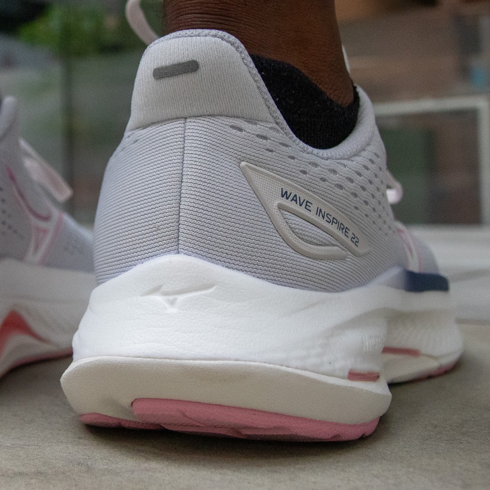 Mizuno Wave Inspire 22