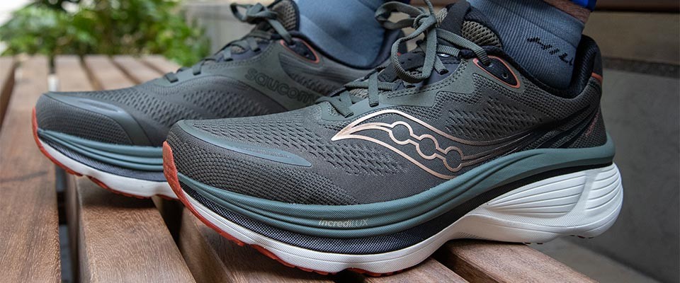 Saucony Hurricane 26