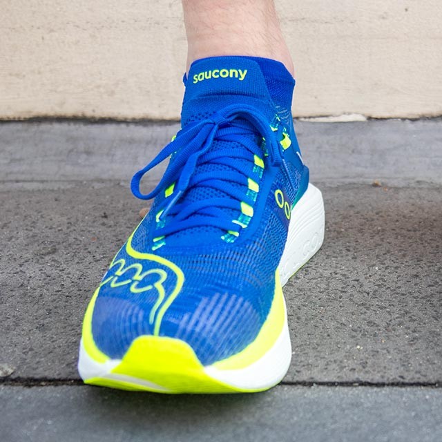 Saucony Endorphin Elite 2