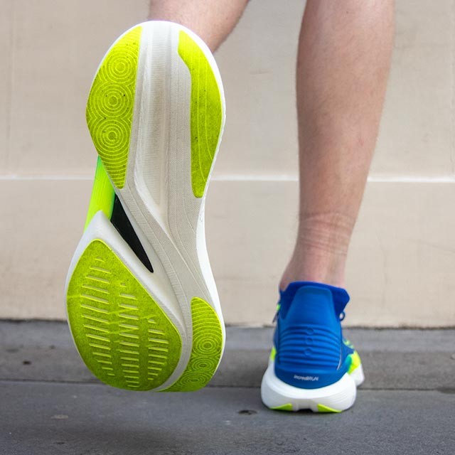 Saucony Endorphin Elite 2