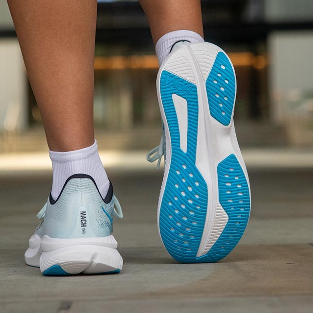Women's Hoka Mach 6