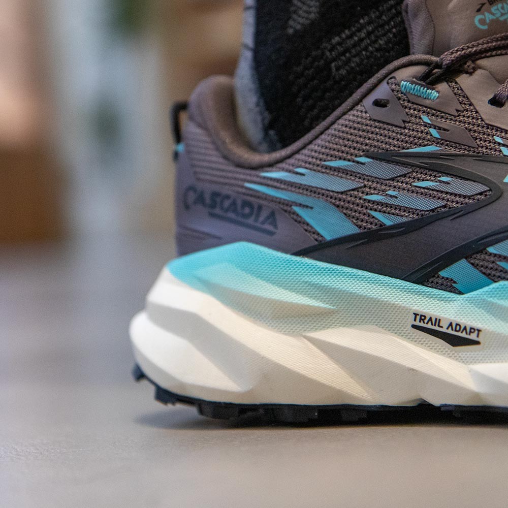 Women's Brooks Cascadia 19