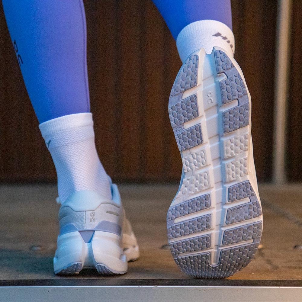 Women's On Cloudrunner 3