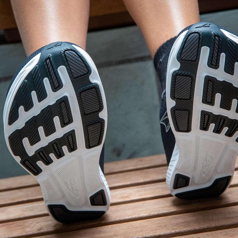 Women's Altra Escalante 4