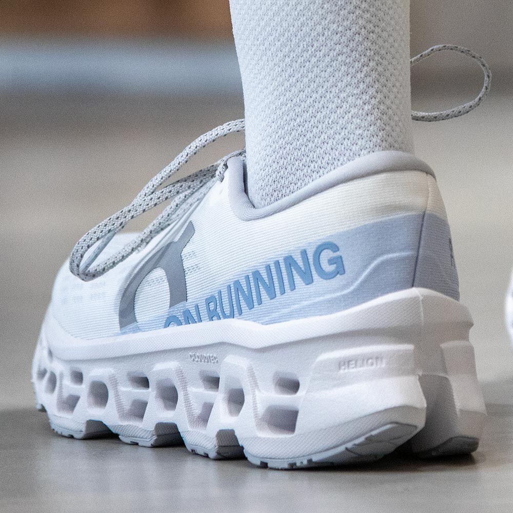 Women's On Cloudmonster 3