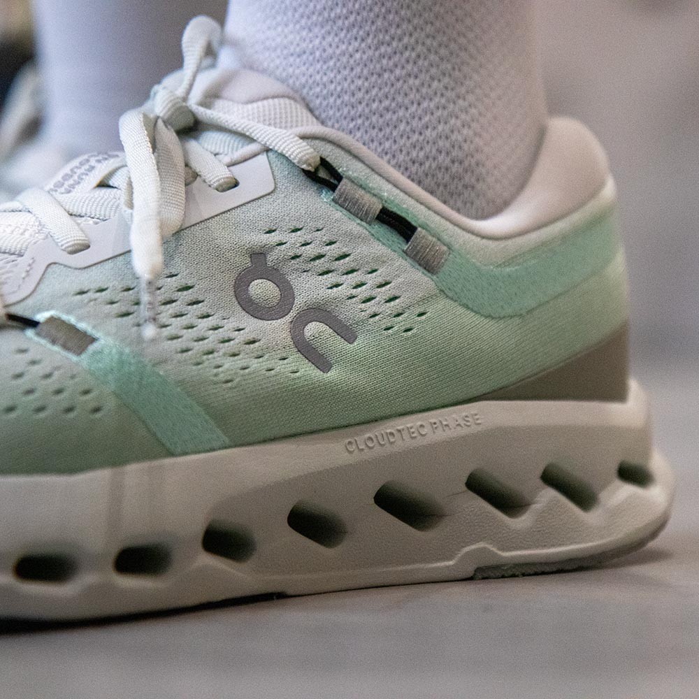 Women's On Cloudsurfer 2