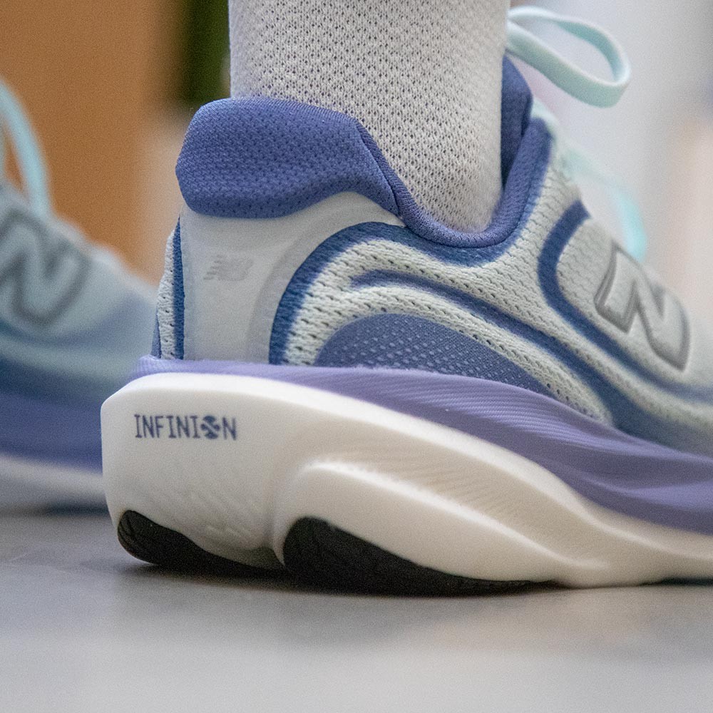 Women's New Balance 1080v15