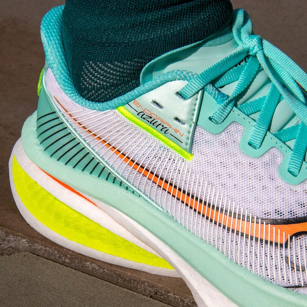 Women's Saucony Endorphin Azura