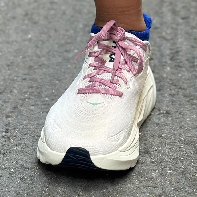 Women's Hoka Arahi 8, Support Road Running Shoes