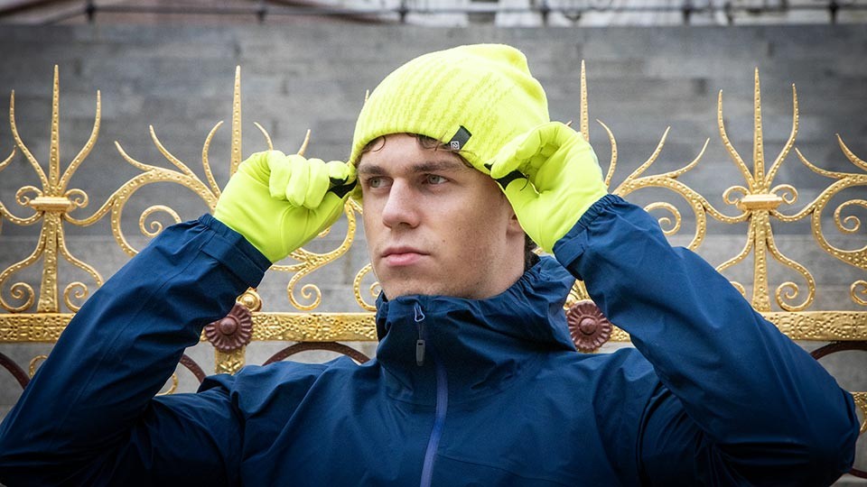 Best Running Hats & Gloves: 2025