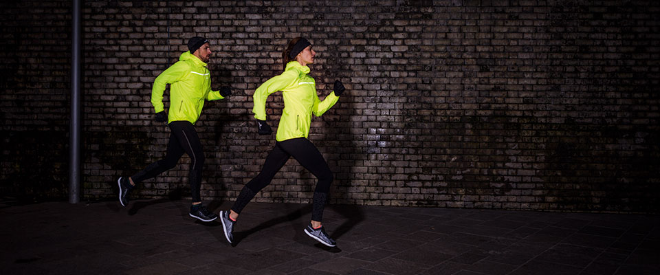 high vis long sleeve running top