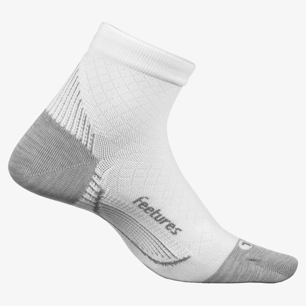Feetures Plantar Fasciitis Relief QTR Socks in White