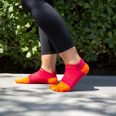 Injinji Women's Run Lightweight No-Show Toe Socks in Red/Orange