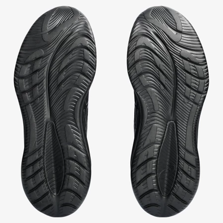 Asics Gel Cumulus 26 in Black/Black
