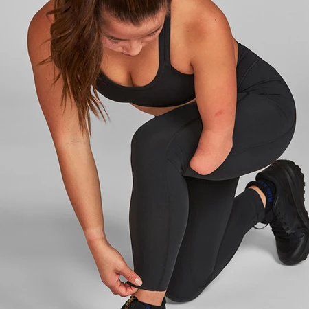 Janji Pace 7/8 Tights in Midnight