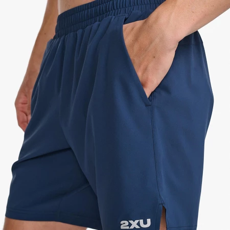 2XU Aero 7 Inch Shorts in Navy