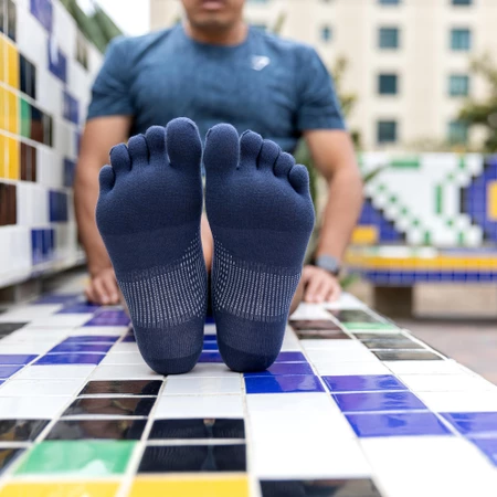 Injinji Run Lightweight No-Show Toe Socks in Navy