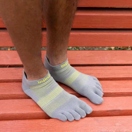 Injinji Run Lightweight No-Show Toe Socks in Silver