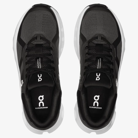 On Cloudrunner 2 in Black/White