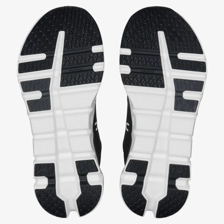 On Cloudrunner 2 in Black/White