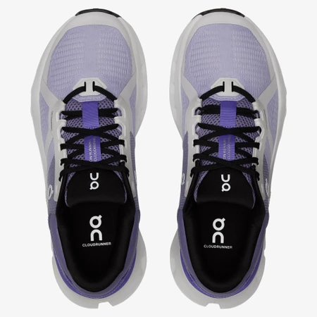 On Cloudrunner 2 in Nimbus/Blueberry