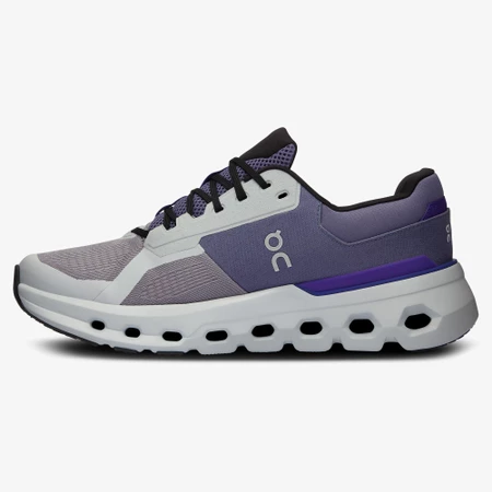 On Cloudrunner 2 in Fossil/Indigo