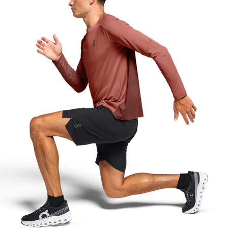 On Hybrid 7in Twin Shorts in Black