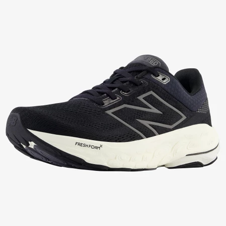 New Balance 860v14 D Wide in Black/White