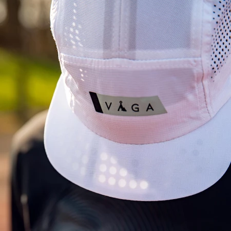 Vaga Feather Racing Cap in White