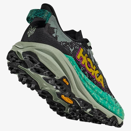 Hoka Speedgoat 6 in Black/Aloe