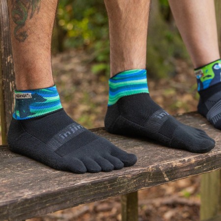 INJINJI  Trail Midweight Mini Crew Toe Socks