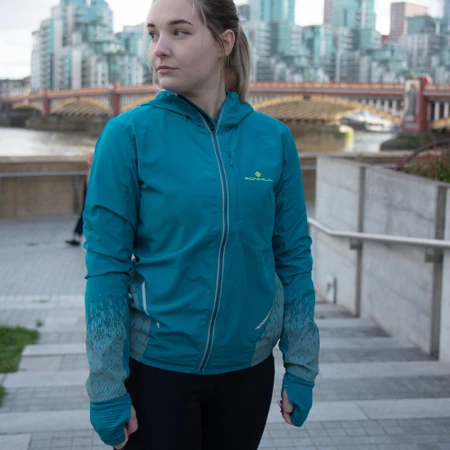 Ronhill Tech Reflect Jacket in Marine Reflect