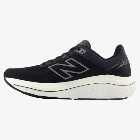 New Balance 860v14 4E Extra Wide in Black/White