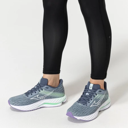 Mizuno Wave Inspire 21 in Grey/Mint
