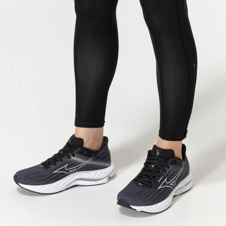 Mizuno Wave Inspire 21 in Black/Silver