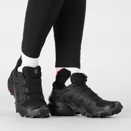 Salomon Speedcross 6 in Black/Black